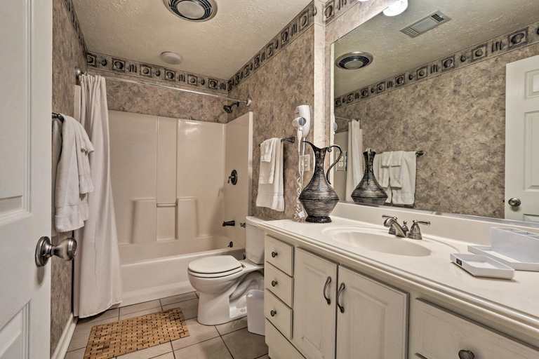 Others 5, Resort Pool & Golf: Palmetto Dunes Beach Villa, Beaufort