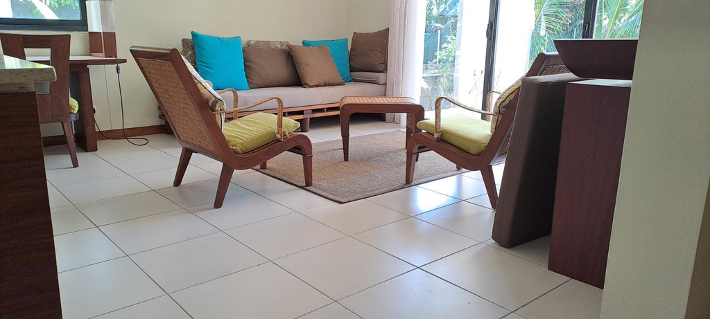Others 3, Les Villas Thorel - Blue P, Black River
