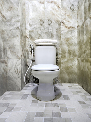 Bathroom 3, Hotel O Tebel 19, Sidoarjo