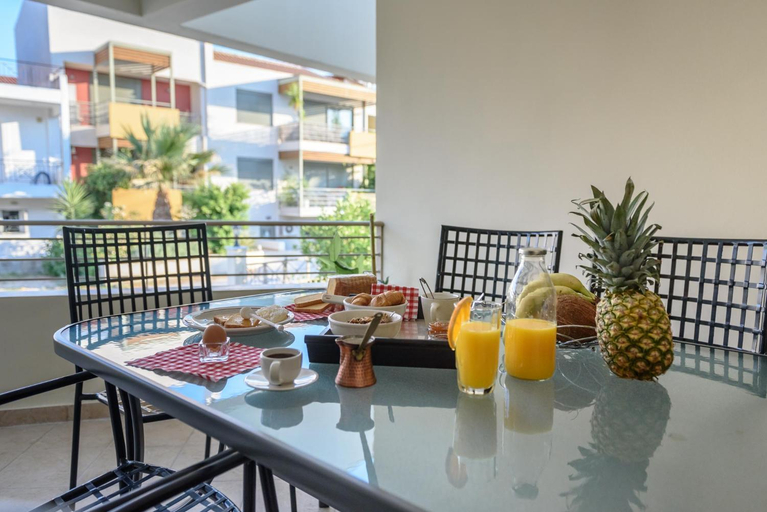 Food & Drinks 5, VillasDiNafplio - DIVA & PERLA, Peloponnese