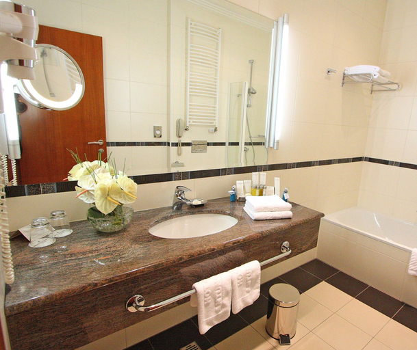 Bathroom 4, Hotel Antunovic Zagreb, Zagreb