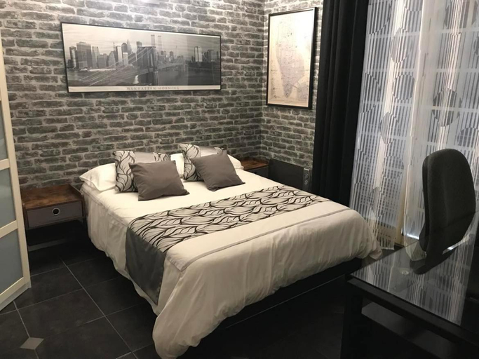 Bedroom 2, Chambres chez l'habitant Villa l'Ile aux Anges, Alpes-Maritimes