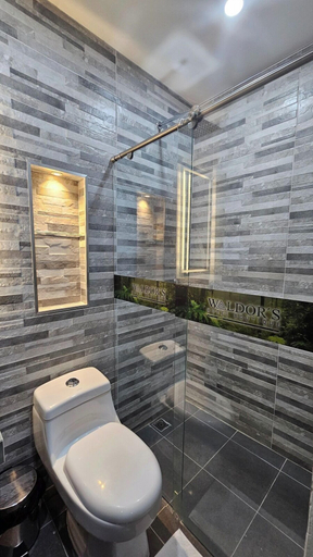 Bathroom 4, Waldor's Hotel Boutique, Leticia