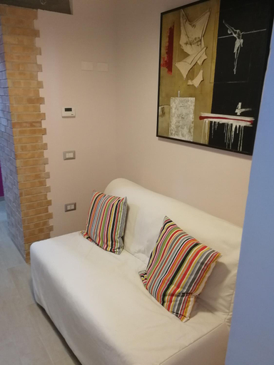 Others 3, B&B Casa Cirillo and Urban winery, Napoli