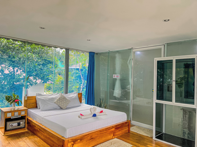 Bedroom 4, Ocean Lounge Bungalow, Sihanoukville