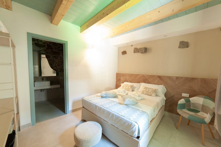 Others 5, PERDAS ROOMS, Cagliari