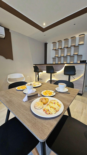 Food & Drinks 5, Waldor's Hotel Boutique, Leticia