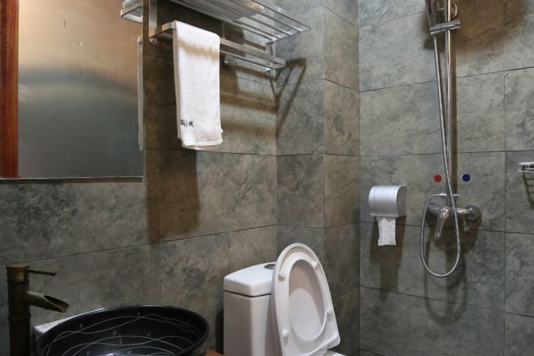 Bathroom 4, Shuiyunjian Theme Inn, Zhangjiajie