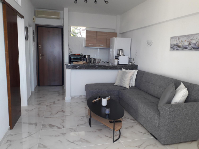 Others 4, Atlas Apartment with Private Beach and SeaView, Peloponnese