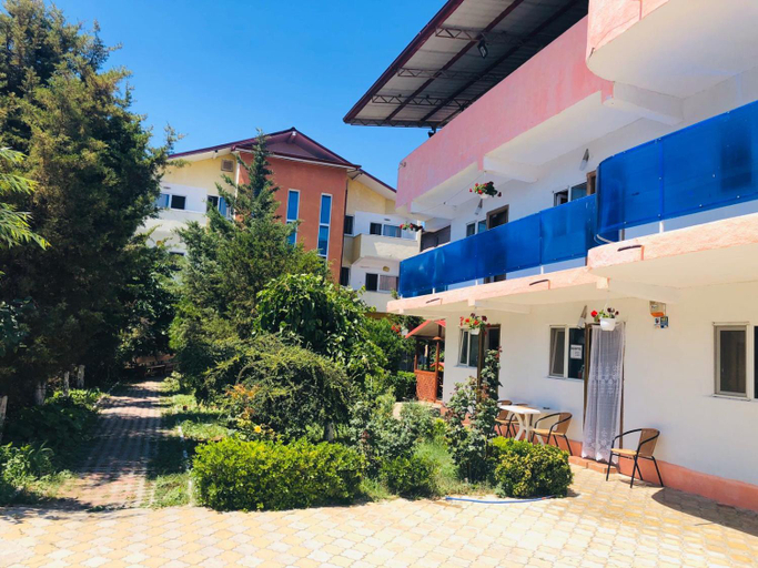 Others 4, Casa Paloma, Costinesti