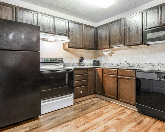 Dining Room 7
