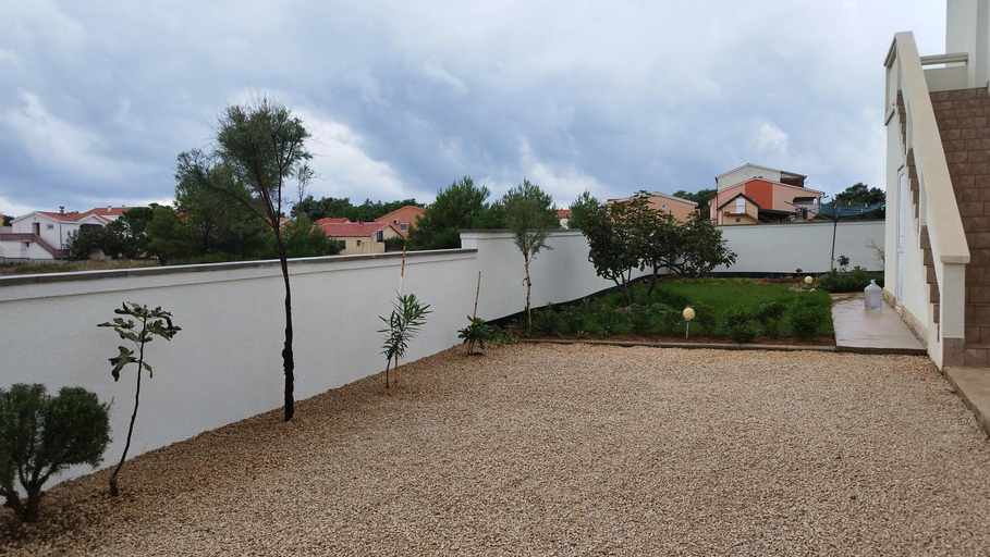 Others 2, Apartman Adriatic View, Vir