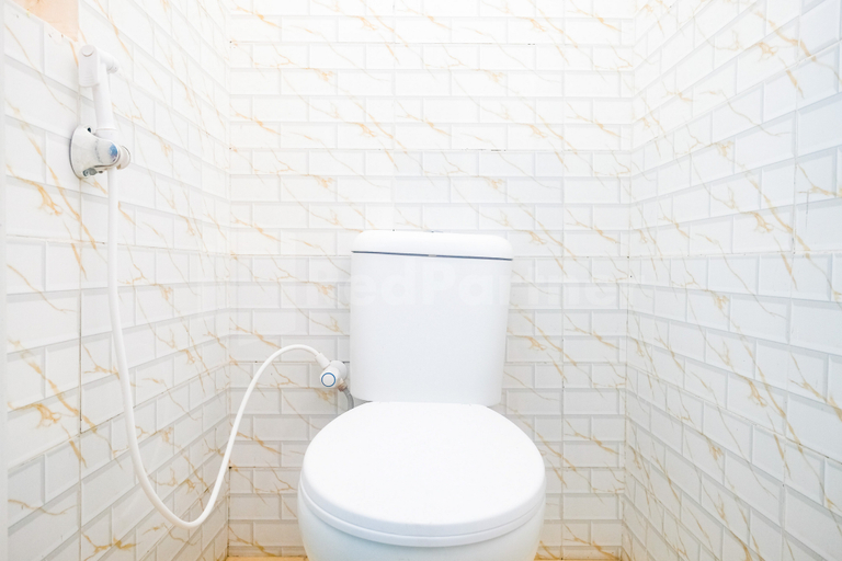 Bathroom 3, Anane Malioboro Homestay RedPartner, Yogyakarta
