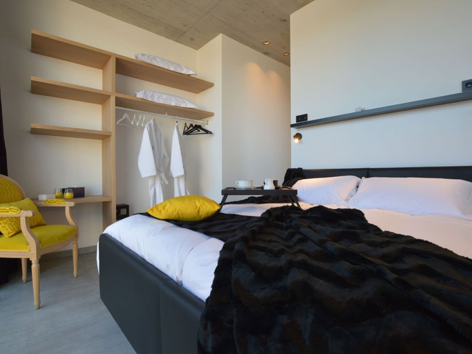 Bedroom 3, Modern Villa Stay in Dalhem, Liège
