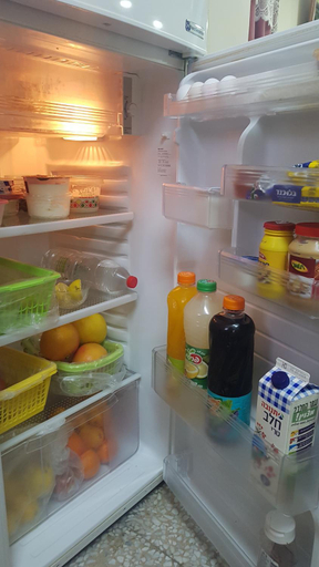 Food & Drinks 5, Zohar's Apartment