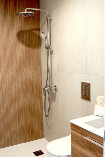 Bathroom, LIV & CO SUITES & VILLAS, Larnaca