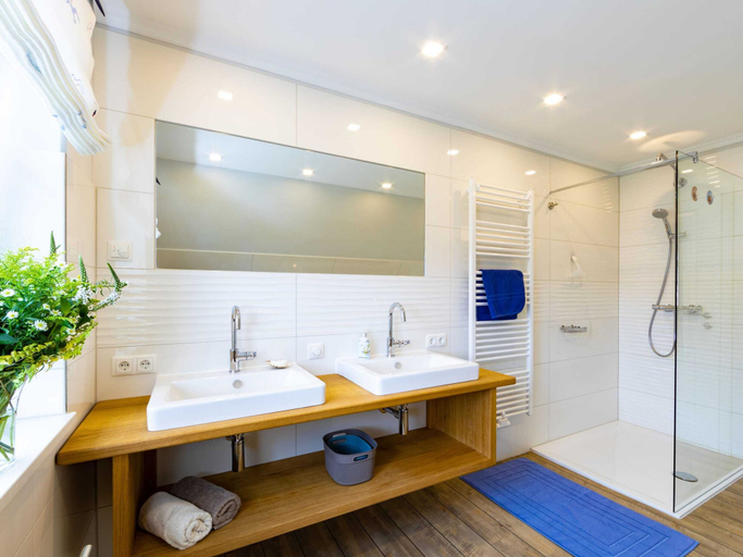 Bathroom 3, Ferienhaus in Rerik mit Terrasse, Rostock