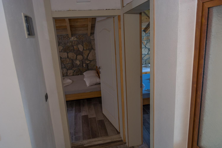 Others 5, Leonida Resort