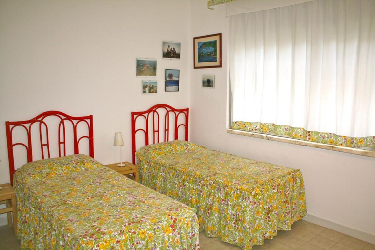 Bedroom 2, VILLA CORALLO, Grosseto
