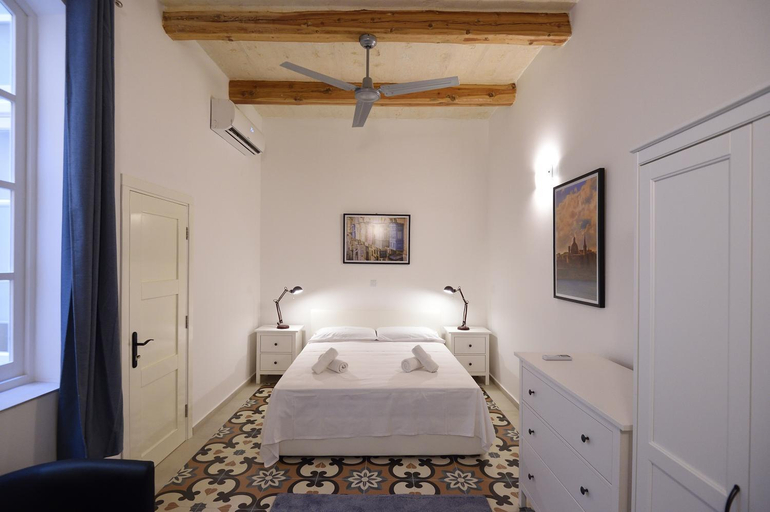 Bedroom 2, Grand Harbour Apartments