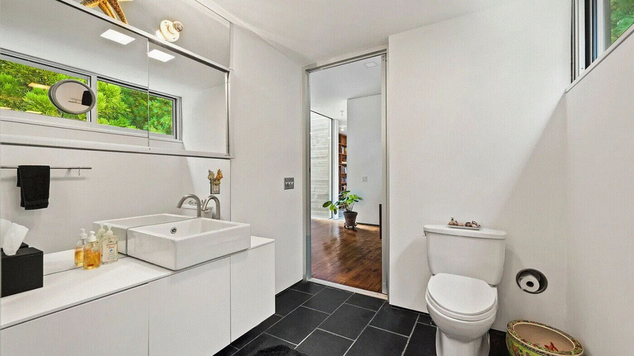 Bathroom 3, Villa Spectrum, Suffolk
