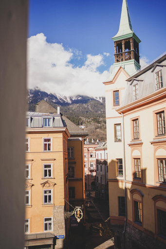 Others 3, Weisses Rossl, Innsbruck