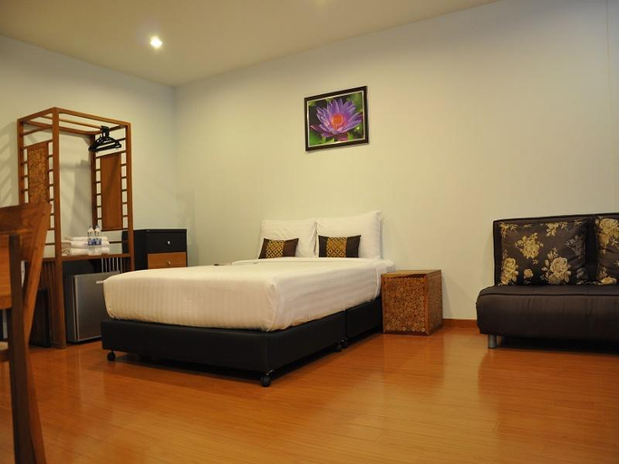 Bedroom 16