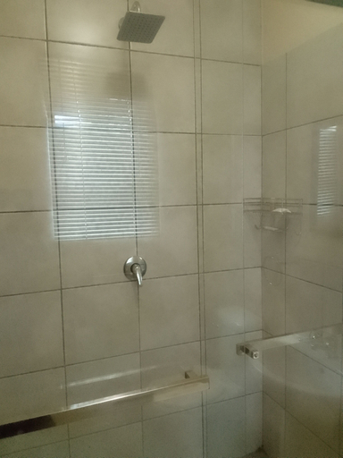 Bathroom 5, Sand River Cottages, Ehlanzeni