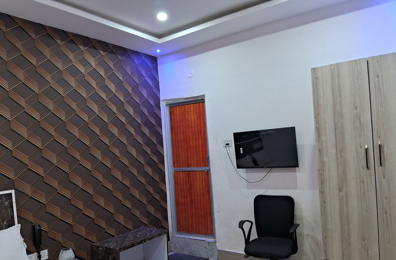 Others 4, Hotel Jalsa, Patna