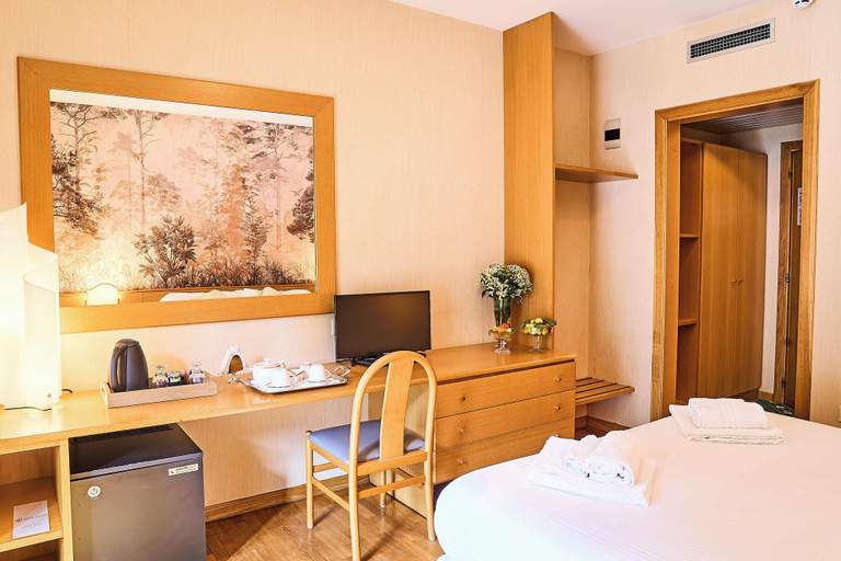 Bedroom 5, Hotel Camigliatello, Cosenza