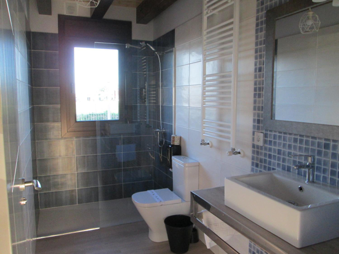 Others 2, APARTAMENTOS FONTE VILLAR, Asturias