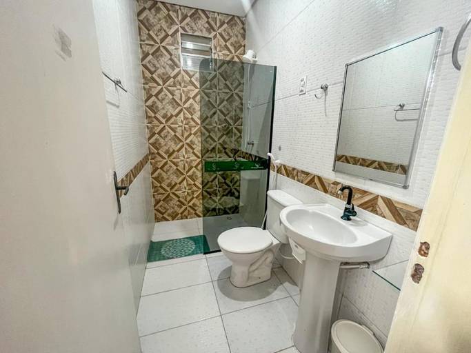 Bathroom 3, Hotel Cajuina Beach, Parnaíba