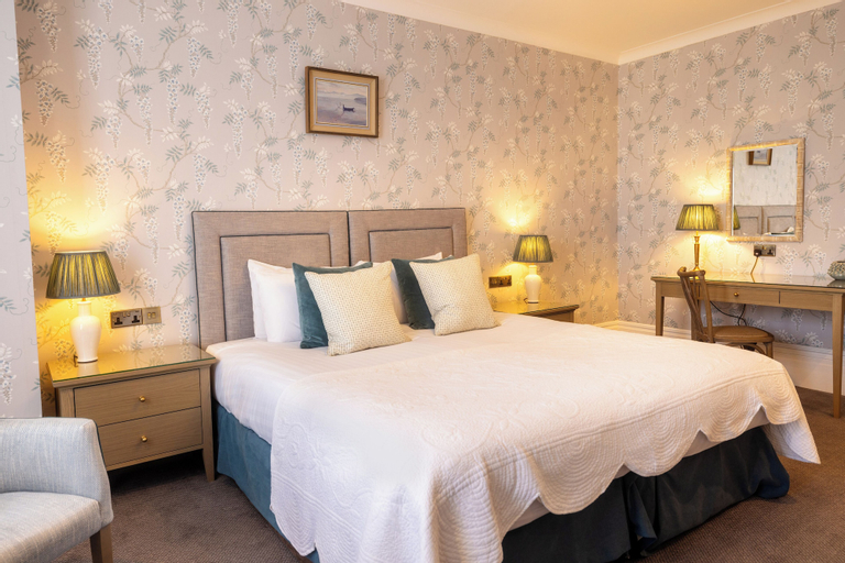 Bedroom 12