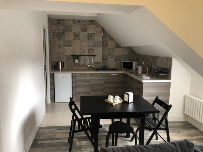 Others 3, Casa SM, Essonne
