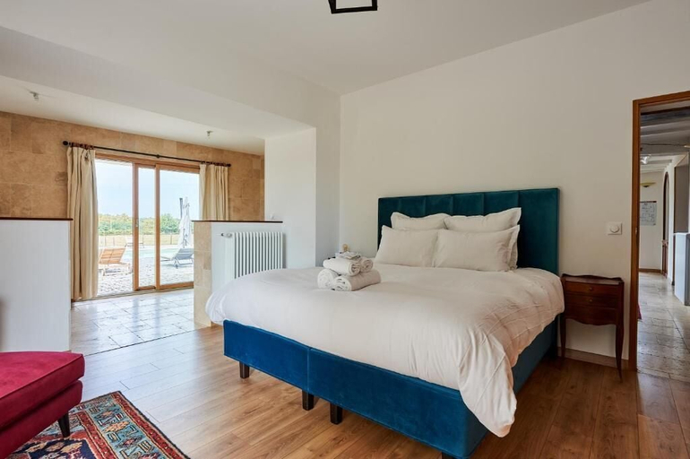 Bedroom 5, DOMAINE DE BADINE, Gironde