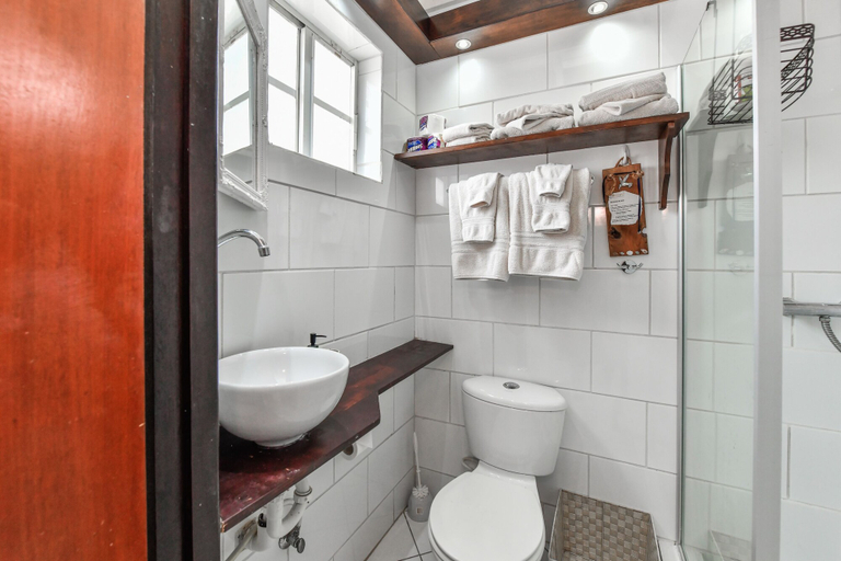 Bathroom 4, Brisas Studio Apartments - Adults Only
