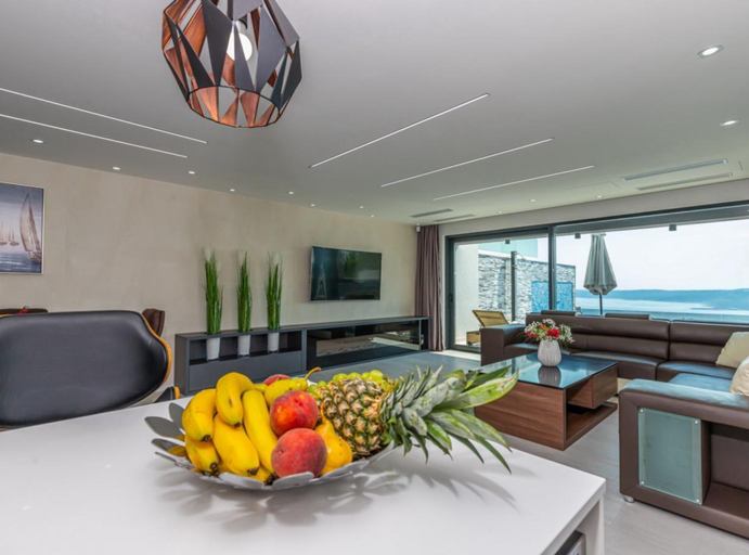 Dining room 5, Lorena Stylish Sea View Villa, Crikvenica