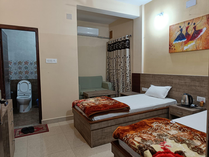 Bedroom 5, Hotel Vrindavan Palace, Janakpur