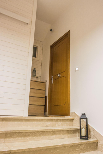 Others 5, B&B Colonna - Mole Sua Stat, Bari