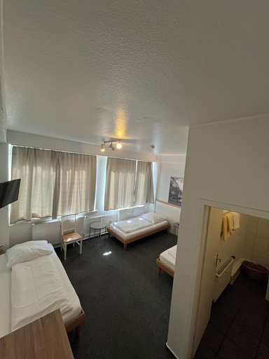 Bedroom 4, Hotel Schwarzer Bär, Region Hannover