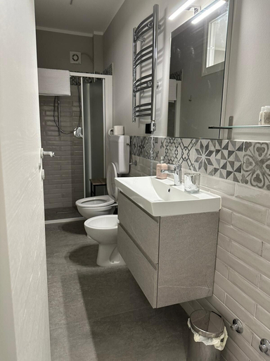 Bathroom 5, B&B COME NELLE FAVOLE, Rimini