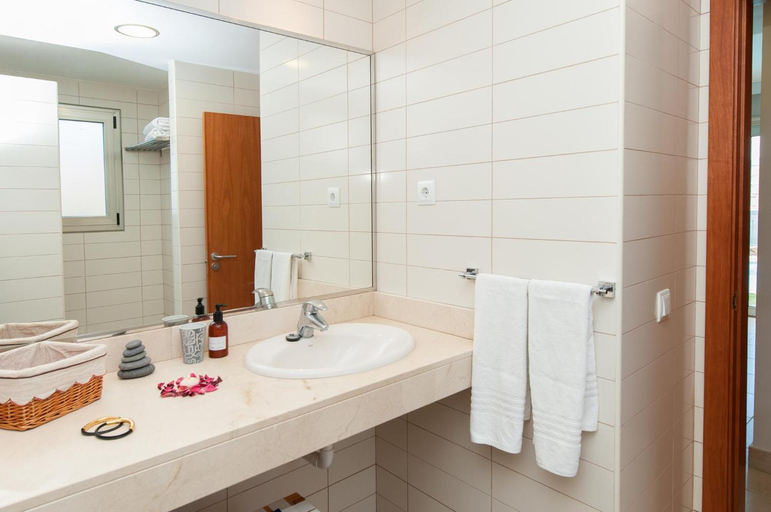 Bathroom 3, Albatross by VillaGranCanaria, Las Palmas