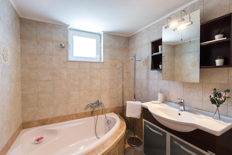 Bathroom, Effies Cozy Villa-Spectacular View and Playground, Crete