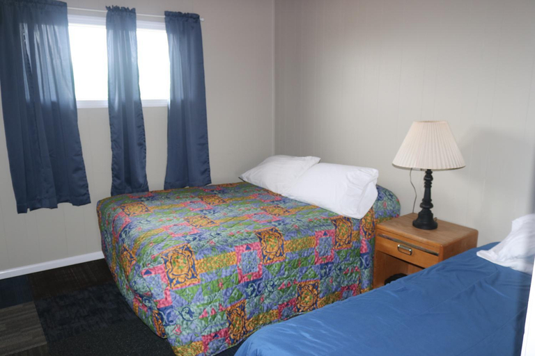 Others 4, The Lowtide Motel, Grays Harbor