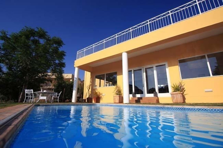 Sport & Beauty 5, Villa Moringa Guesthouse, Windhoek East