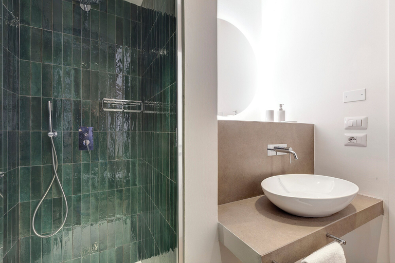 Bathroom 4, Mamo Florence - Venere & Zefiro Apartments, Florence