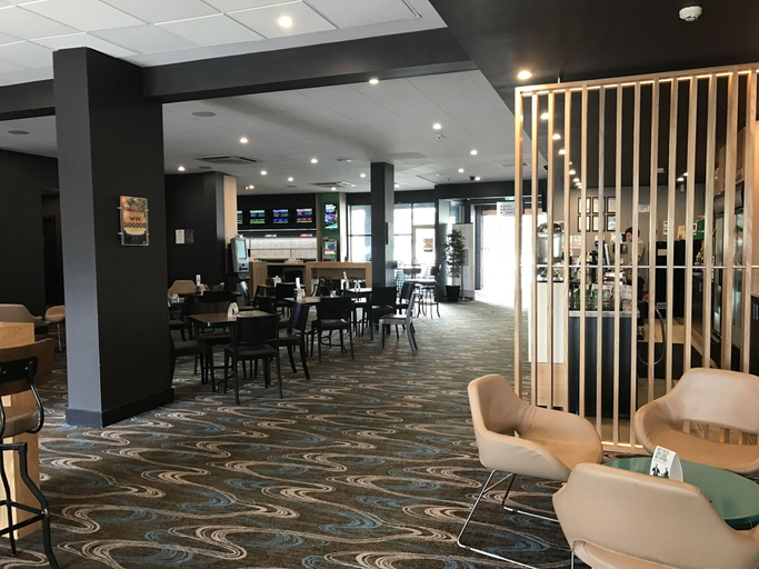Food & Drinks 5, Mornington Hotel, Melbourne