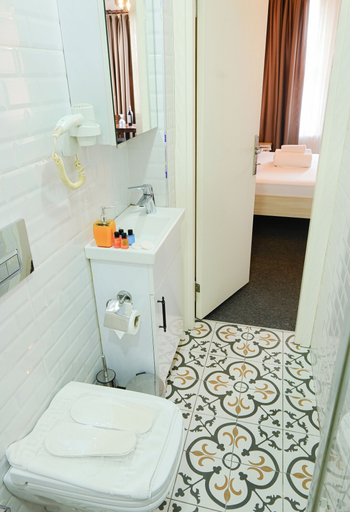 Bathroom 5, Galata Dream Hotel, Beyoğlu