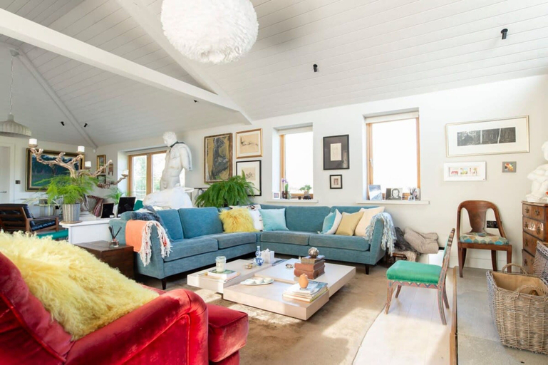 Others 3, Luxury Countryside Haven for 10, West Sussex