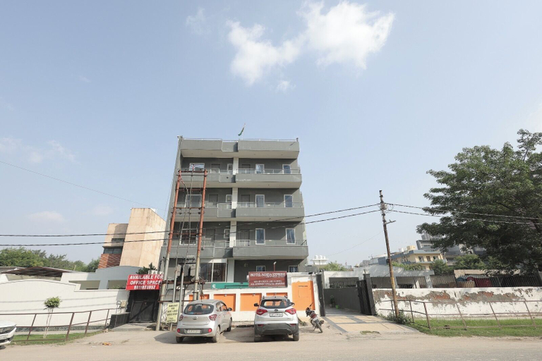 Exterior & Views, hotel noida express, Gautam Buddha Nagar